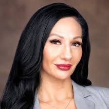 Sandra Reardon's Instagram, Twitter & Facebook