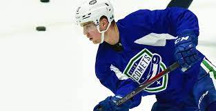 Kole lind contract, cap hit, salary cap, lifetime earnings, aav, advanced stats and nhl transaction history. What To Expect From Kole Lind After The Canucks Prospect S Call Up Offside
