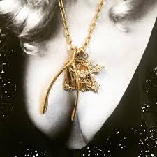 Pin On Ss 2018 19 Macro Trend Connect The power to bring strength, to comfort, encourage and, above jewelry that we keep close to us, like everyday allies.