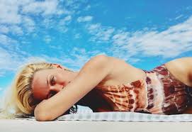 Το στιγμιότυπο είναι από την τηλεοπτική σειρά του star, οι δικηγόροι της. Zeta Makrypoylia Aerines Siwpes Zhleya Para Poly Poy Eixe Erwtikes Skhnes Me Ton Syzygo Moy Alphafreepress Gr