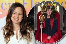 Giovanna fletcher reportedly claimed up to £30,000 from the government's furlough scheme. Giovanna Fletcher To Become New Davina Mccall And Earn 4 Million With Raft Of Tv Deals Aktuelle Boulevard Nachrichten Und Fotogalerien Zu Stars Sternchen