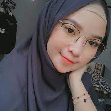 Memilih kacamata yang pas bagi wanita berhijab ternyata tidak semudah seperti wanita yang tidak berhijab. Pin Di Produk Shopee