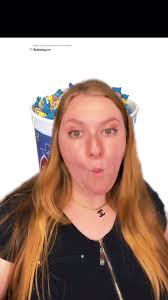 Reply to @princesscharlotte7x How to eat bubblegum!