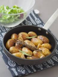 Pommes De Terre Nouvelles Au Vin Blanc Recette Pomme De Terre Nouvelle Recettes De Cuisine Recette Pomme De Terre