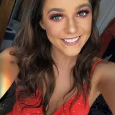 Jade Schaefer's Instagram, Twitter & Facebook