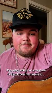 I’ve been known to spend all my money & call everybody honey🍻🤑,  #willienelson #countrymusic #drunk #nashville