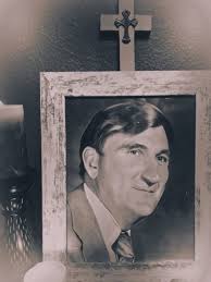 Namens die Nieuwoudt gesin en familie wil ons almal bedank vir die  boodskappe en oproepe van troos, ontvang met die heengaan van Pa op 9  September 2022. Die gedenkdiens sal plaasvind om