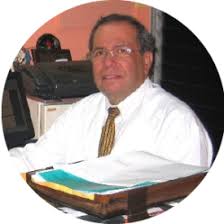 Vantage point es una película estadounidense de 2008, dirigida por pete travis.protagonizada por dennis quaid, forest whitaker, william hurt, matthew fox, édgar ramírez, eduardo noriega y sigourney weaver en los papeles principales. Dr Eduardo Suarez El Salvador The Ahf