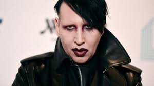 The marilyn manson wiki is the largest marilyn manson fansite, with over 3700 articles, photos, discography and from mansonwiki, the marilyn manson encyclopedia. Us Schockrocker Polizei Haftbefehl Gegen Marilyn Manson Nach Auftritt 2019 Stern De