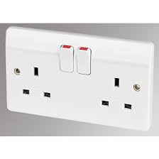 The afci outlet can be a great alternative depending on the circumstance. Mk Logic Plus 13a 2 Gang Dp Switched Plug Socket White Sockets Screwfix Com
