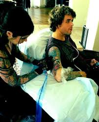 Billie joe armstrong does not have any tattoos of jesus christ, but he does have a tattoo of the jesus christ superstar logo. Kat Von D Tattoo Billie Joe Green Day Billie Joe Billie Joe Armstrong Billie Joe Armstrong Tattoos