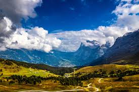 Bekijk meer ideeën over zwitserland, bergen, alpen zwitserland. Foto S Alpen Zwitserland Jungfrau Vallei Bergen Natuur Wolken