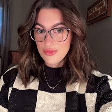 Rosemary Mccurdy's Instagram, Twitter & Facebook