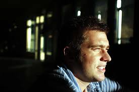 PRESS ARCHIVES: Photos from December 2004