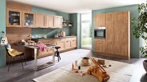 2 zimmer, küche ,bad mit wanne und fenster, flur. Genau Meine Kuche Ke Gmbh Wohnbereich