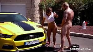Expensive Carwash with a Happy Ending - XNXX.COM