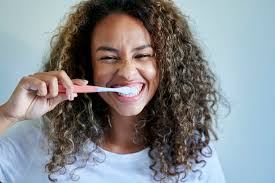 Brush your teeth! Bad oral hygiene linked to cancer, heart attacks and  renal failure