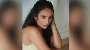 Telly tadka talks with suchitra pillai about her character in rang rasiya. Suchitra Pillai I Want To Explore The Comedy Genre In Cinema Latestly Socially Drama