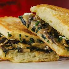 Panini Aux Champignons Et Cresson Recette En 2020 Recette Sandwich Recettes De Fromage Grille Alimentation
