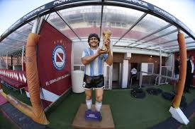 Diego maradona's time with argentinos juniors began when he was eight. Maradona Emotivo Homenaje A Diego Maradona Por Argentinos Jrs Rcn Radio