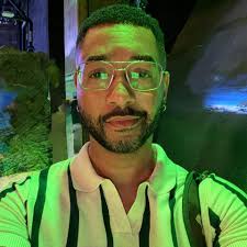 Aquí están un par de imágenes más de la siguiente historia que se llamó “El  Genio de los Deseos” y que les estrenaré este fin de semaba en mi OF (Link  en