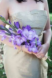 Lovely Arm Sheaf Bouquet Arranged With Purple Gladiolus Gladiolus Wedding Flowers Flower Bouquet Wedding Gladiolus Wedding Bouquet