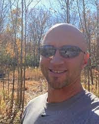 Daniel Vangilder's Instagram, Twitter & Facebook