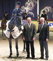 Bei der aachener bank erfolgt dies über die jährliche vertreterversammlung. Cassandra Orschel Victoria Klatte Und Fabienne Graefe Sind Die Hallenchampions Beim Salut Festival Aachen 2012 Laura Jane Hackbarth Siegt Im Grossen Preis Der Aachener Bank Reitturniere De News Ergebnisse Turnierkalender Ranglisten