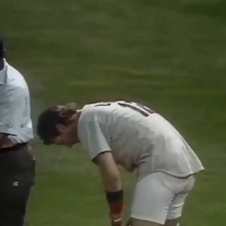 HE PULLED HIS PANTS DOWN 💀, OTD in 1990, Steve Lyons with an unforgettable  moment 🤣, #MLB | #Baseball | #Chicago | #Sports | #Funny | FanDuel |  Facebook