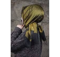Esarp Galasi Adli Kullanicinin Style In Hijab Panosundaki Pin Renkler Sal Desenleri Trendler