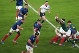 Rugby : Antoine Dupont pointé du doigt par le patron de l'arbitrage mondial  dans le cyberharcèlement de Ben O'Keeffe