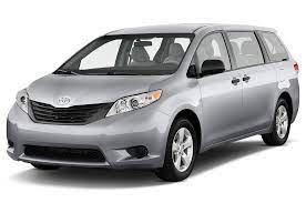 The sienna only undergoes mild changes for 2014, by adding a cargo version and by making a towing package standard on all versions. 2014 Toyota Sienna Buyer S Guide Reviews Specs Comparisons