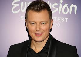 Wśród swych inspiracji muzycznych wymienia artystów, takich jak stevie wonder, michael bublé, freddie mercury, michael bolton i tina turner. Kim Jest Rafal Brzozowski Wiek Rodzina Wyksztalcenie Eurowizja 2021 Super Express Wiadomosci Polityka Sport