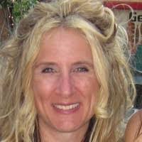 Jennifer Dunker's Instagram, Twitter & Facebook