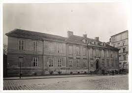 Four characteristic examples are highlighted in this presentation: Berlin Mitte 1897 Magnus Haus Am Kupfergraben 7 Historische Fotos Leben In Berlin Berlin