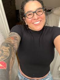 discussion about a hot place and birth days