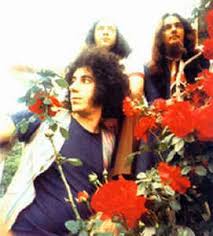 Rinaldo roberto rafanelli es un cantante y bajista de rock argentino, que integró varias bandas. Color Humano Diskographie Discogs