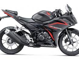 Explore honda cbr 150r price in india, specs, features, mileage, honda cbr 150r images, honda news, cbr 150r review and all other honda bikes. 2021 Honda Cbr150r Makes Global Debut New Yamaha R15 Rival