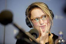 Jullie luisteren vaak niet goed de achterliggende boodschap. Willemijn Veenhoven Volgt Felix Meurders Op Bij Spijkers Het Parool