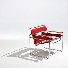 Bauhaus Design In 10 Iconic Pieces Design Bauhaus Bauhaus Mobili Moderni