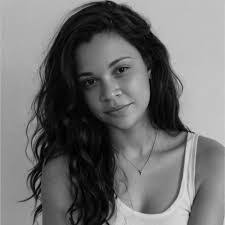 Rayanna Hill's Instagram, Twitter & Facebook