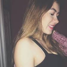 Amber Skiles's Instagram, Twitter & Facebook