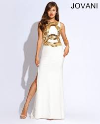 Black white gowns are another beautiful and monochrome option. White Prom Night Styles