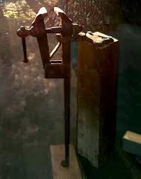 Antique Blacksmith Vise Foot Hold Jaws Great Early Look Blacksmith Vises Solid Box Post Or Leg Vise Vice Blacksmithing Vises Blacksmith Tools