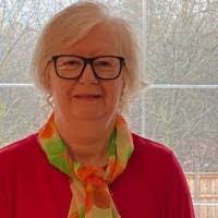 Diana Clancy's Instagram, Twitter & Facebook