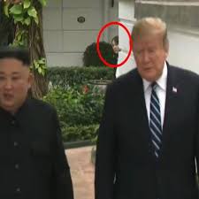 Kim yo jong, 32 years old, is a senior north korean official helping oversee the country's policies toward the u.s. The Hilarious Moment When Kim Jung Un S Sister Was Spotted Lurking At The Trump Meeting Daily Star