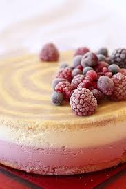 Bavarois Vanille Et Fruits Rouges Genoise Tourbillon Recette Bavarois Vanille Recette Entremet Dessert Facile Et Original