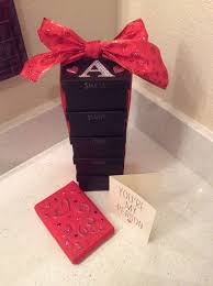 They're as thoughtful, interesting, and beautiful as they are practical (yes, we've even got. Valentines Day Gifts For Him Box Novocom Top