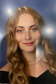 Noel Brixhoff Gilman (@angelnoel2) • Instagram photos and videos