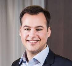 Daniel Kretzer's Instagram, Twitter & Facebook